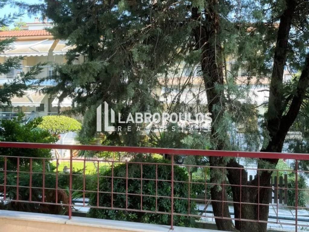 Θέα από μπαλκόνι