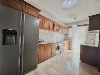 δρυινα ντουλάπια