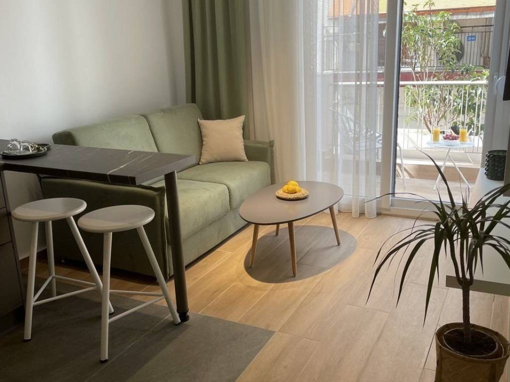 Forumland Real Estate, Σαλοκουζίνα