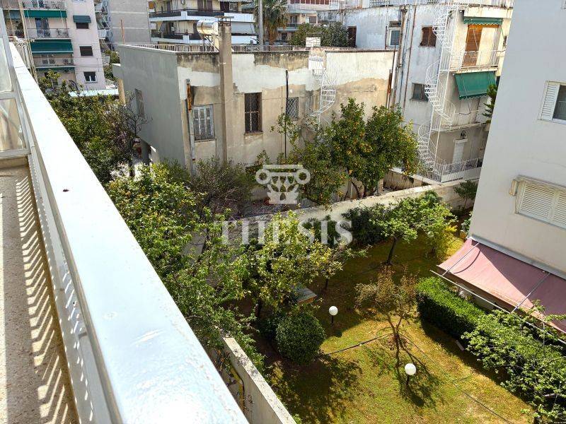 Θέα από μπαλκόνι