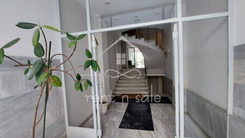 Είσοδος οικοδομής