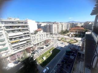 Θέα απο μπαλκόνι