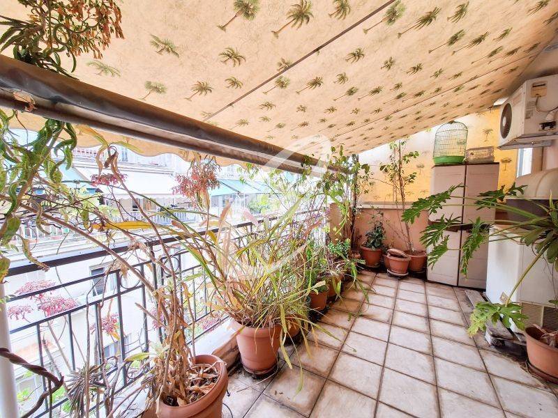 Θέα από μπαλκόνι