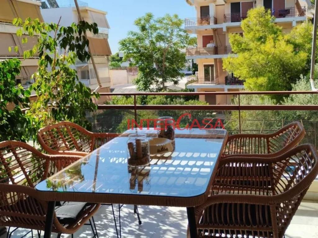 Θέα από μπαλκόνι