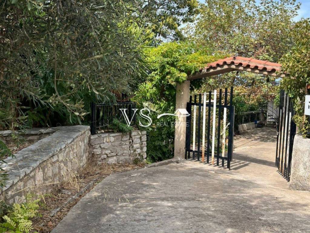 Είσοδος οικοδομής