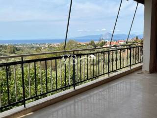 Θέα απο μπαλκόνι