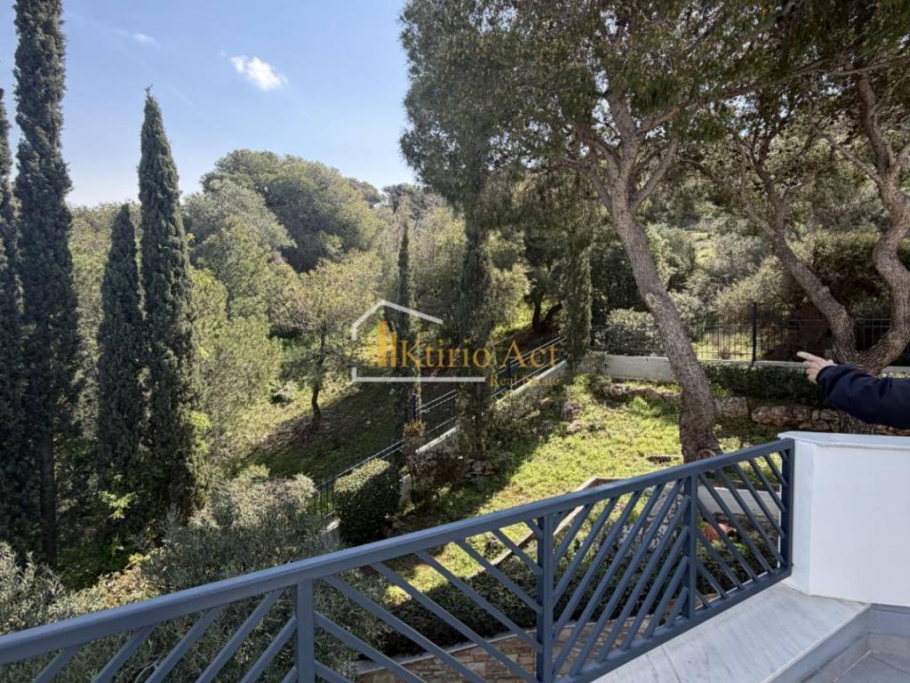 Θέα από μπαλκόνι