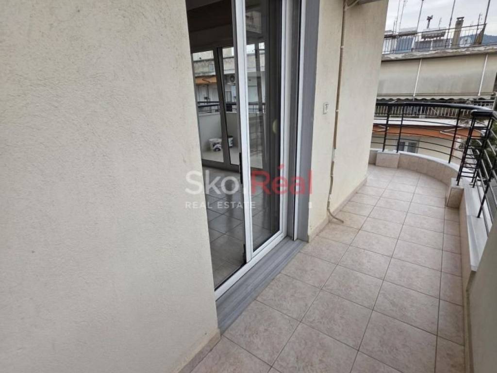 ΓΩΝΙΑΚΟ ΜΠΑΛΚΟΝΙ