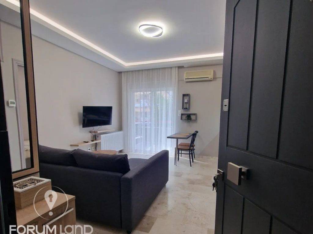 Forumland Real Estate, Esoterike opse