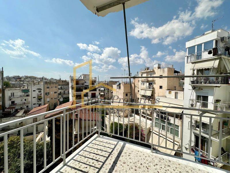 Θέα από μπαλκόνι