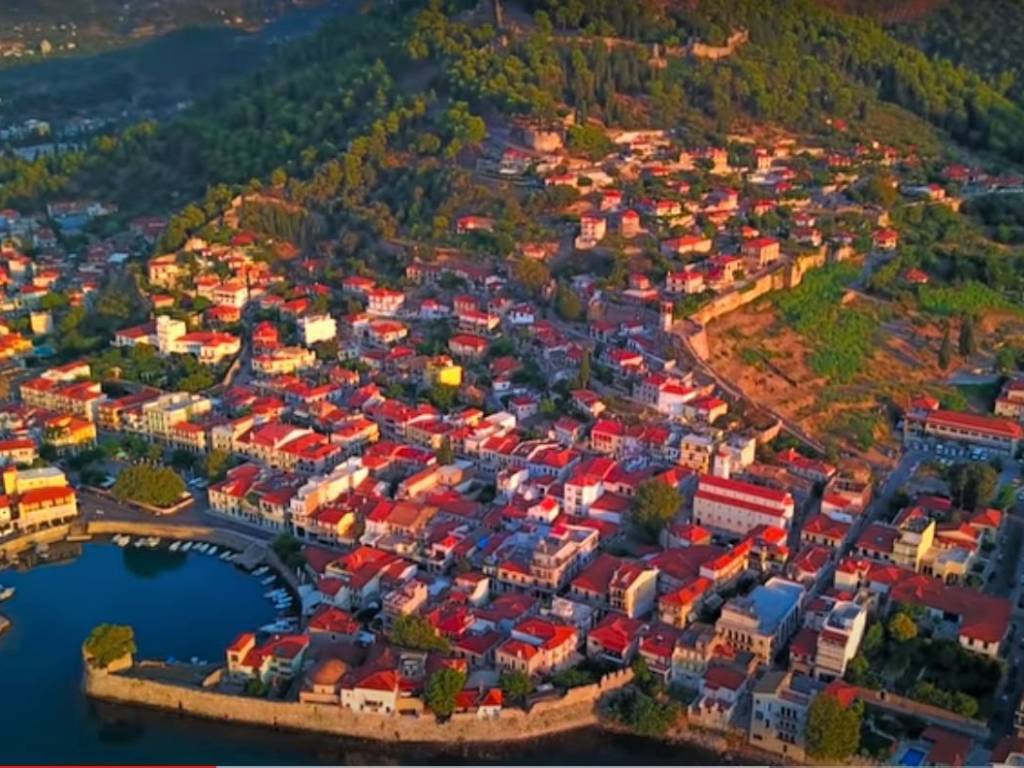 ΣΤΗ ΝΑΥΠΑΚΤΟ ΥΠΑΡΧΟΥΝ ΟΛΕΣ ΟΙ ΥΠΗΡΕΣΙΕΣ