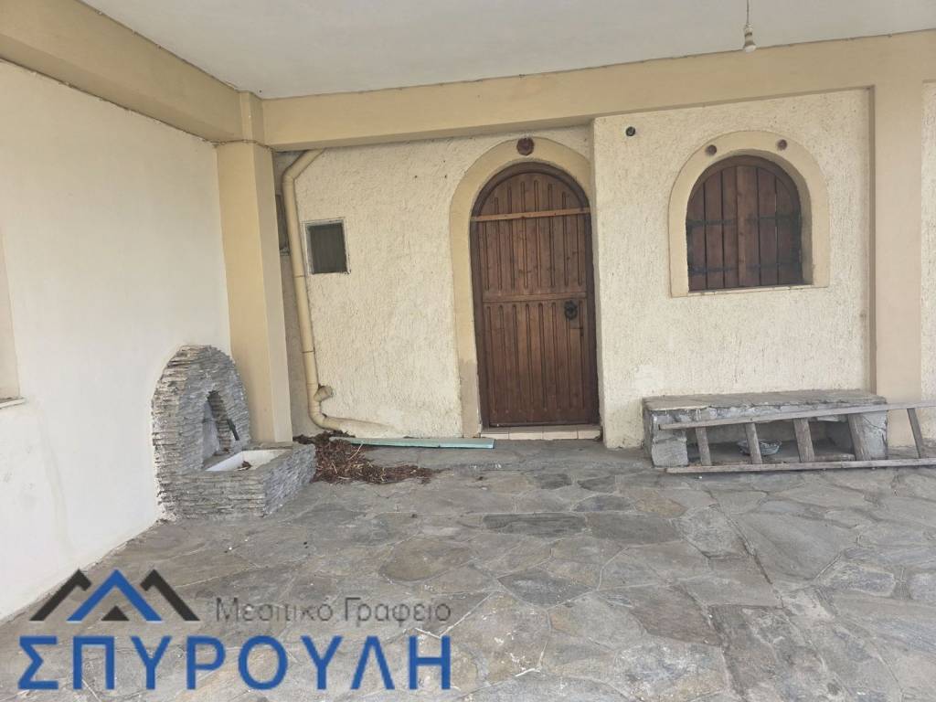 Εξωτερικοι χώροι