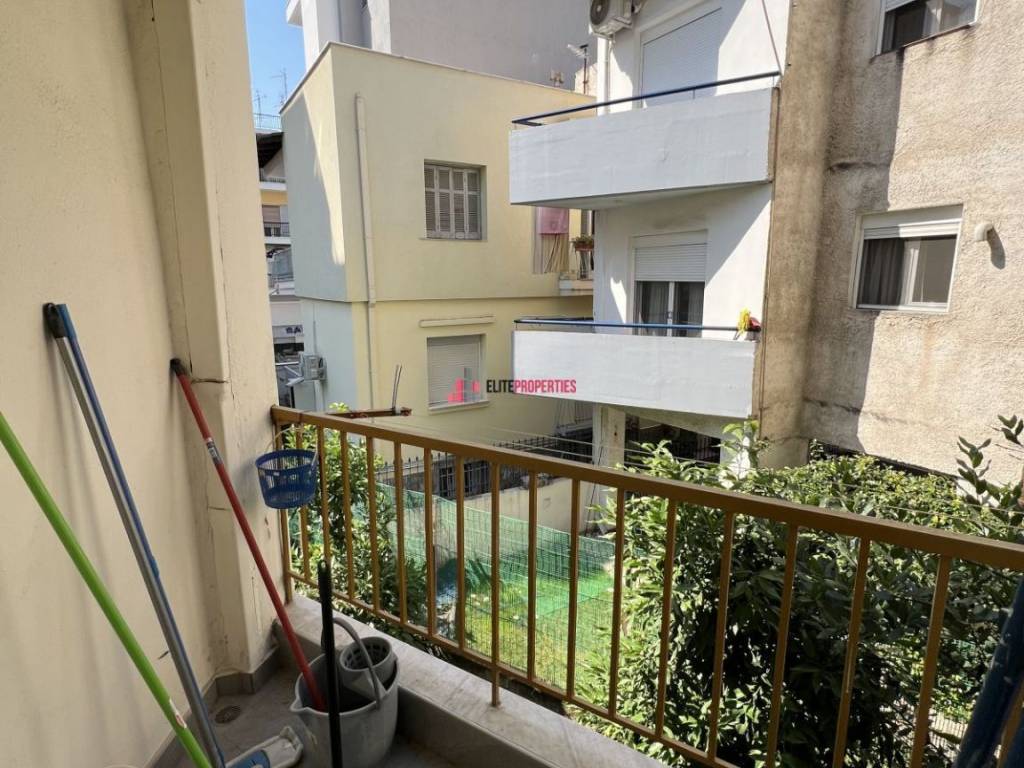 ΜΠΑΛΚΟΝΙ ΚΟΥΖΙΝΑΣ