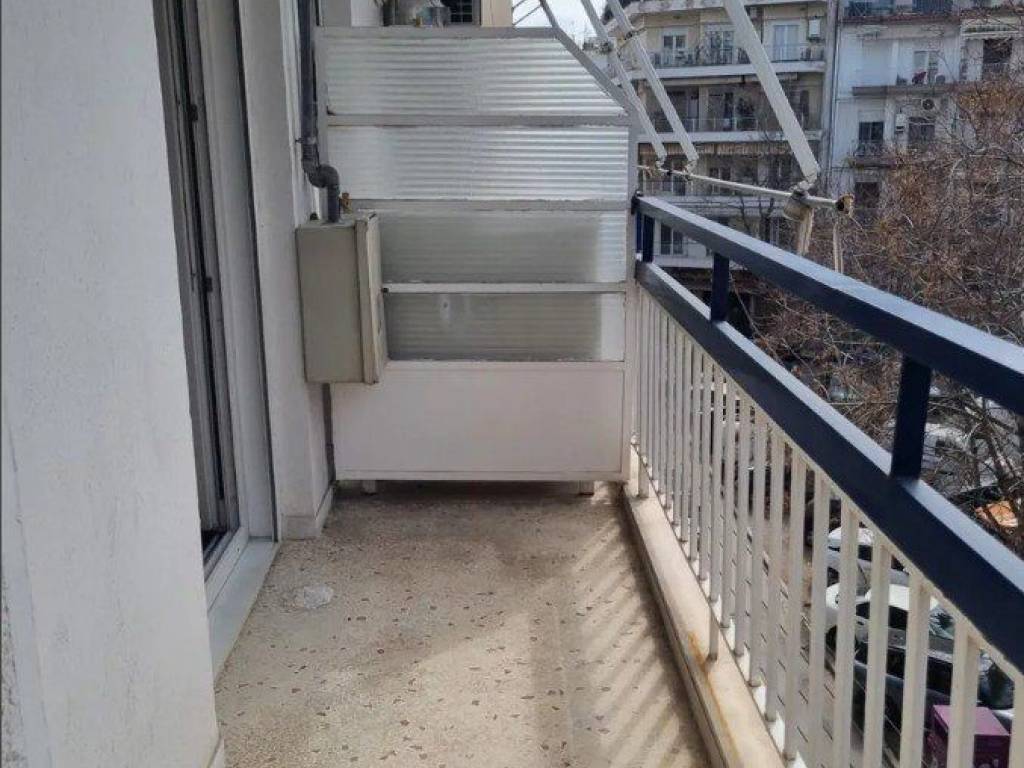 Forumland Real Estate, Βεράντες