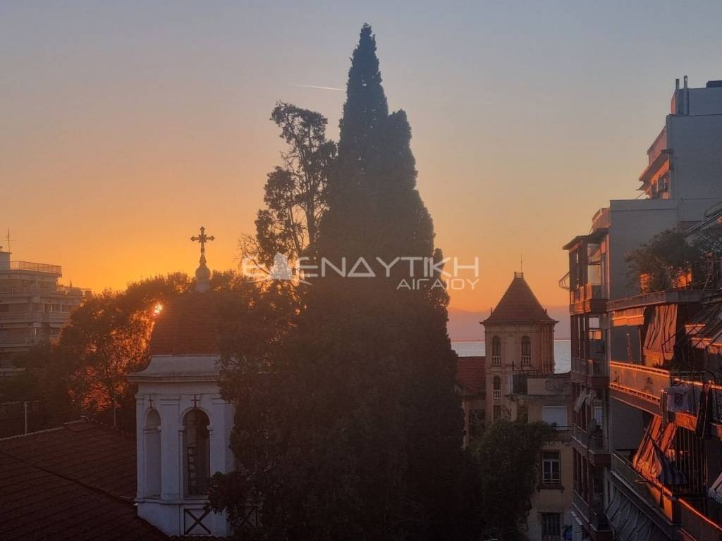 Θέα από μπαλκόνι