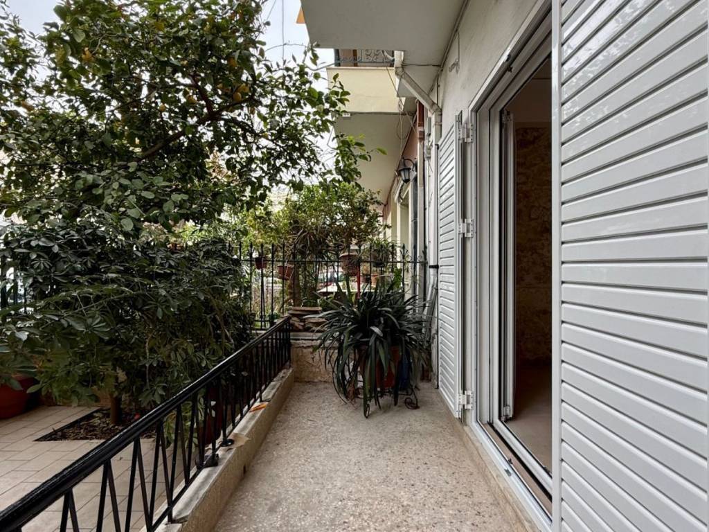 close_to_train_station_residential_studio_for_rent