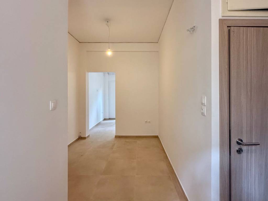 close_to_train_station_residential_studio_for_rent