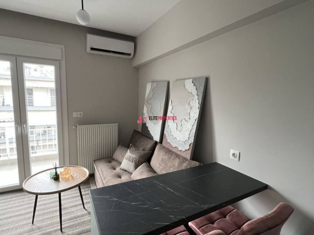 ΣΑΛΟΚΟΥΖΙΝΑ