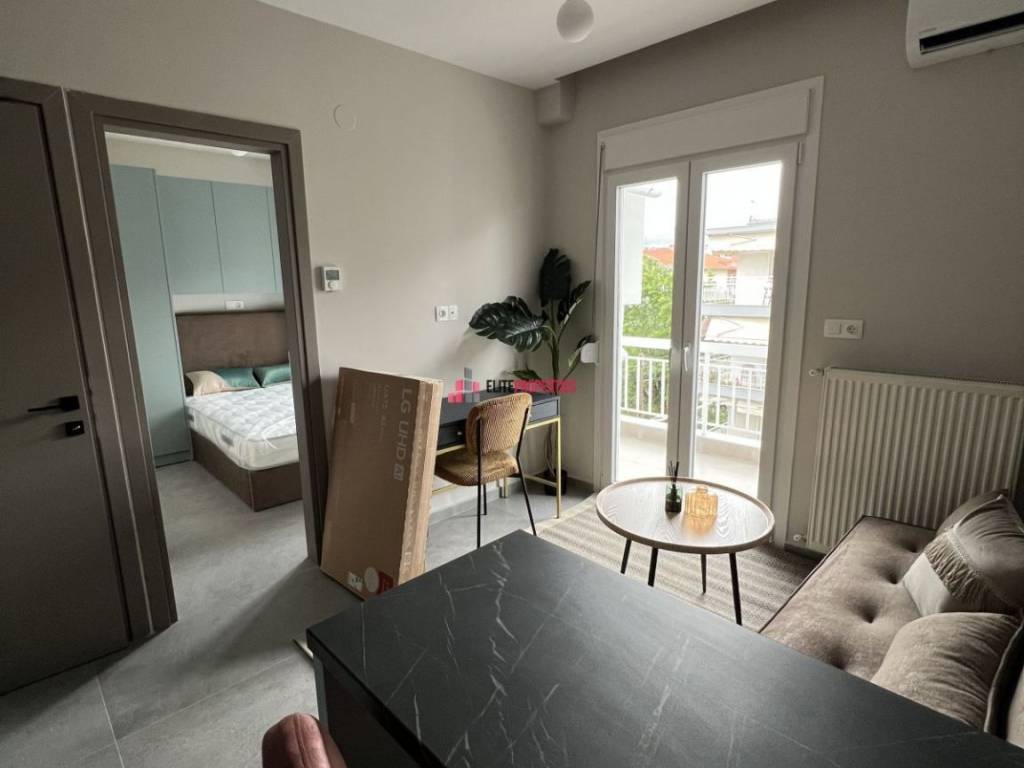 ΣΑΛΟΚΟΥΖΙΝΑ