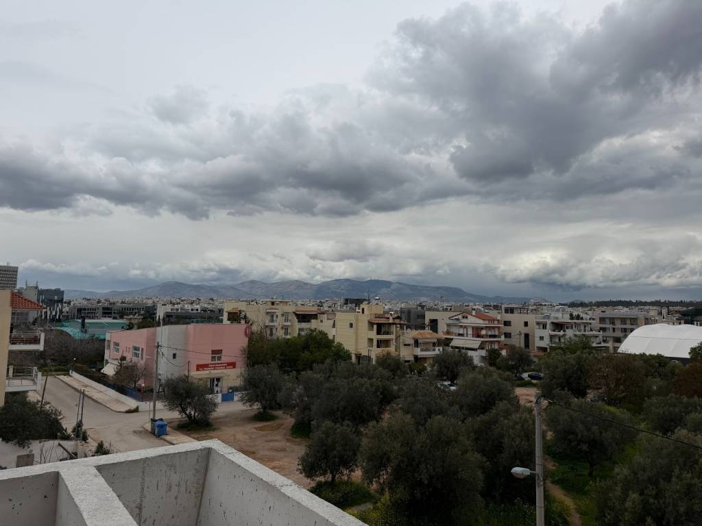 Θέα από το μπαλκόνι προς οδό Λευκωσίας