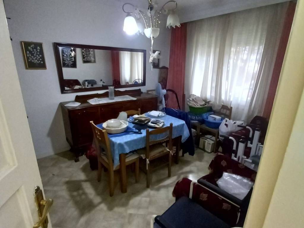 ΥΠΝΟΔΩΜΑΤΙΟ 2 ( το ειχανε σαν τραπεζαρια )