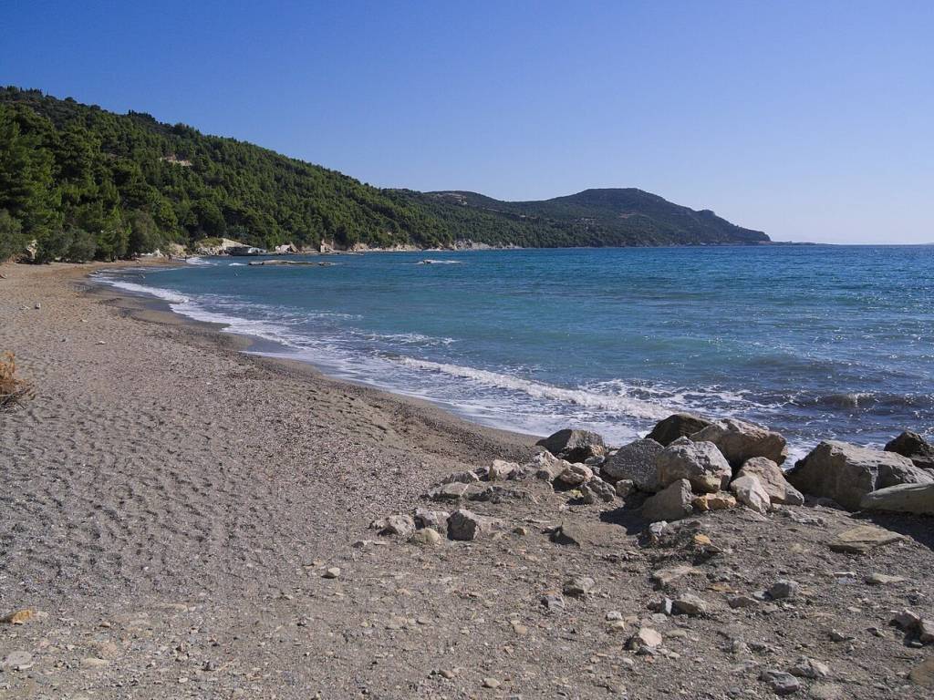 Paralia Soytsini sta 500m