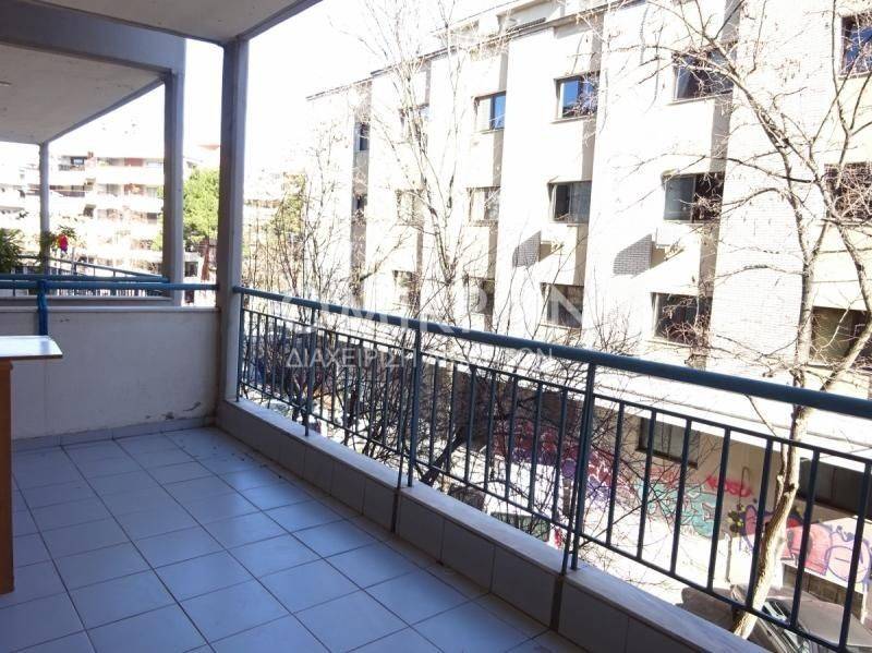 Θέα από μπαλκόνι