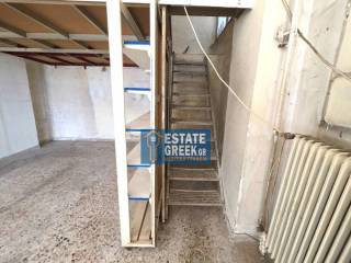  ★ Υπάρχει δυνατότητα ανακαίνισης (κουφώματα-πατώματα) με τιμή 550€  ★ Με πατάρι 15τμ