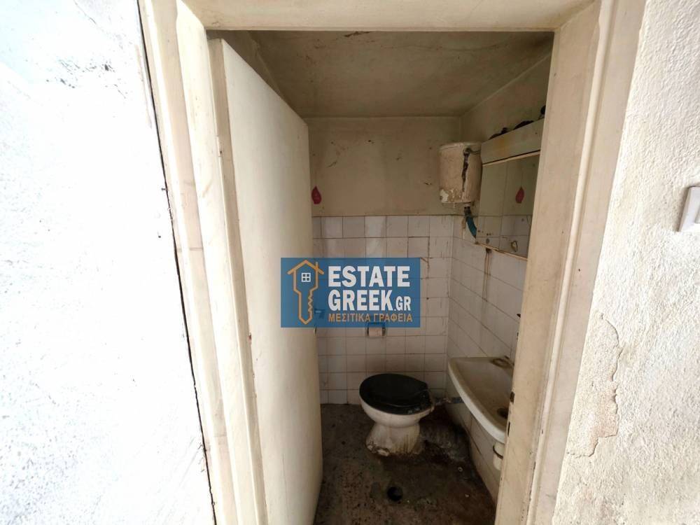  ★ Υπάρχει δυνατότητα ανακαίνισης (κουφώματα-πατώματα) με τιμή 550€  ★ Με πατάρι 15τμ