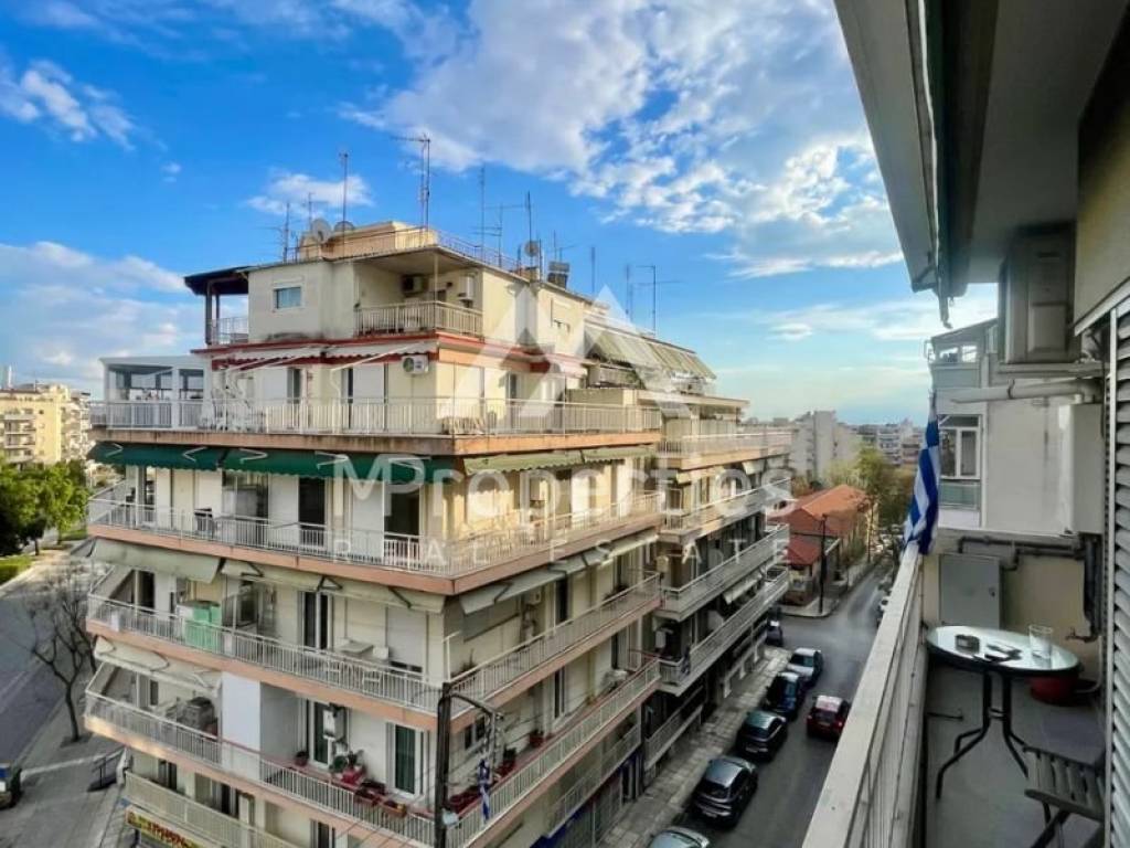 Θέα από μπαλκόνι