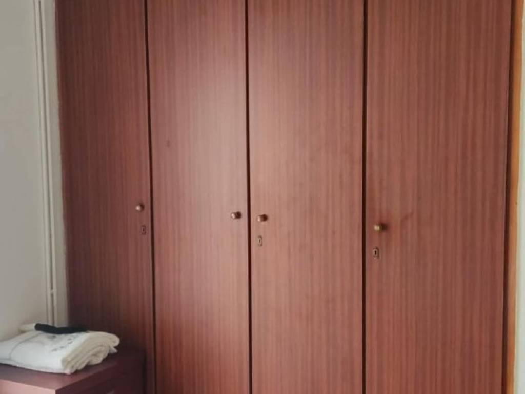 ΕΝΤΟΙΧΙΣΜΕΝΕΣ ΝΤΟΥΛΑΠΕΣ