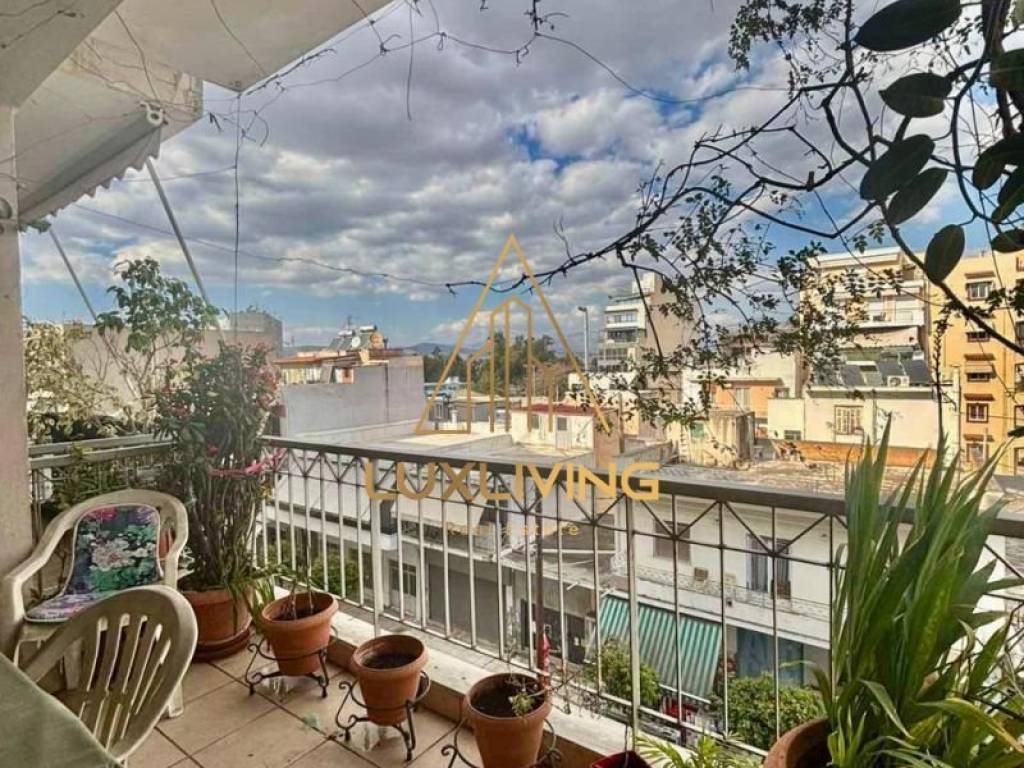 Θέα από μπαλκόνι