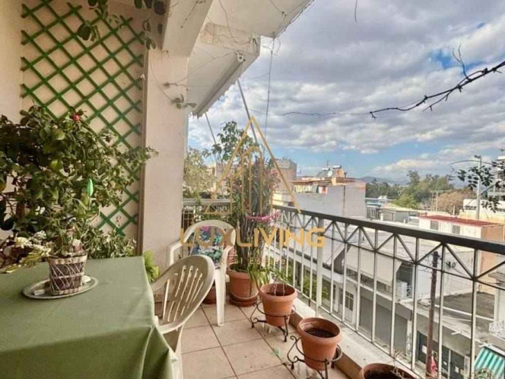 Θέα από μπαλκόνι