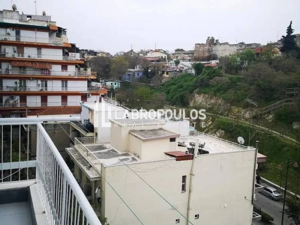 Θέα από μπαλκόνι