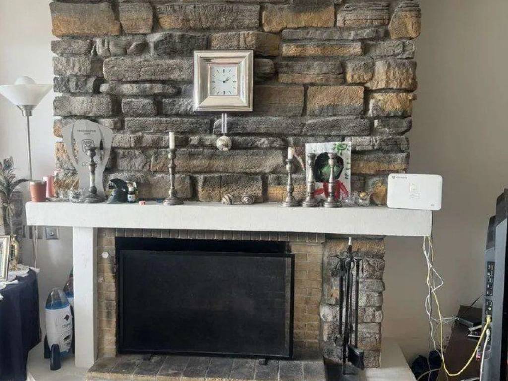 Forumland Real Estate, Σαλόνι με τζάκι