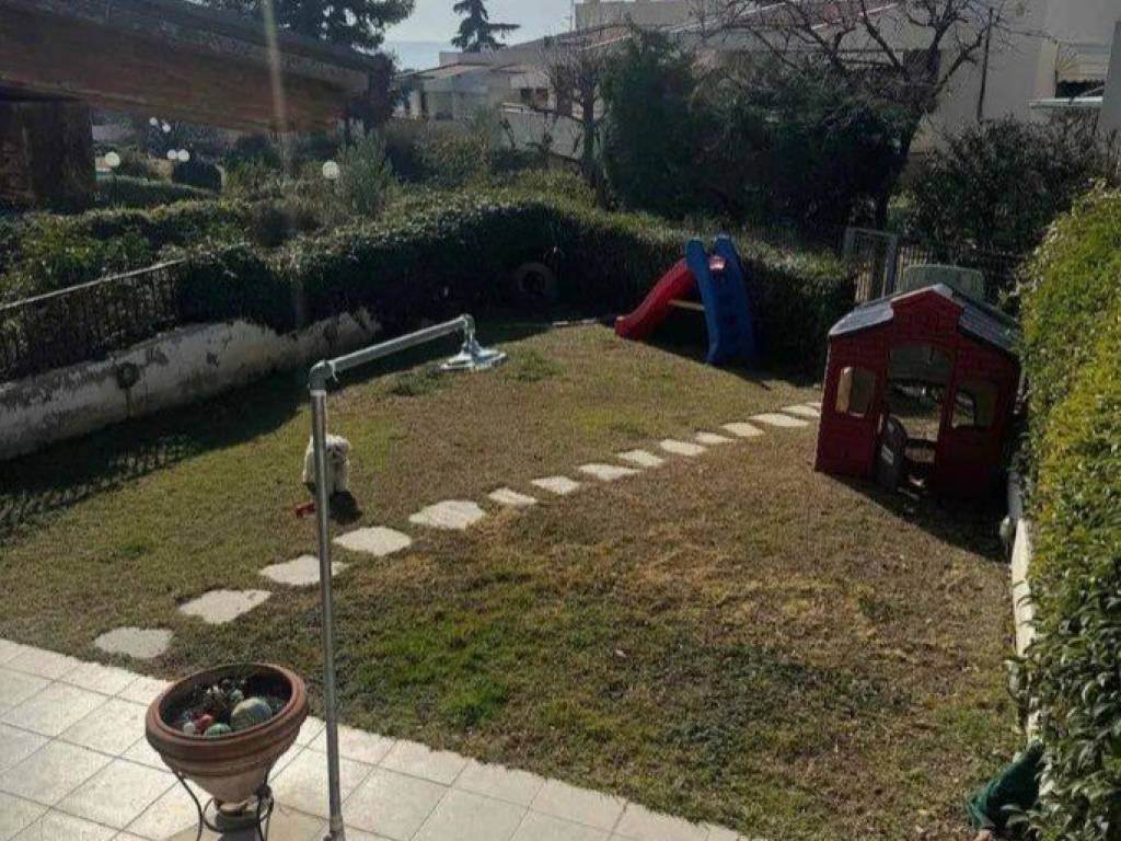 Forumland Real Estate, Κήπος