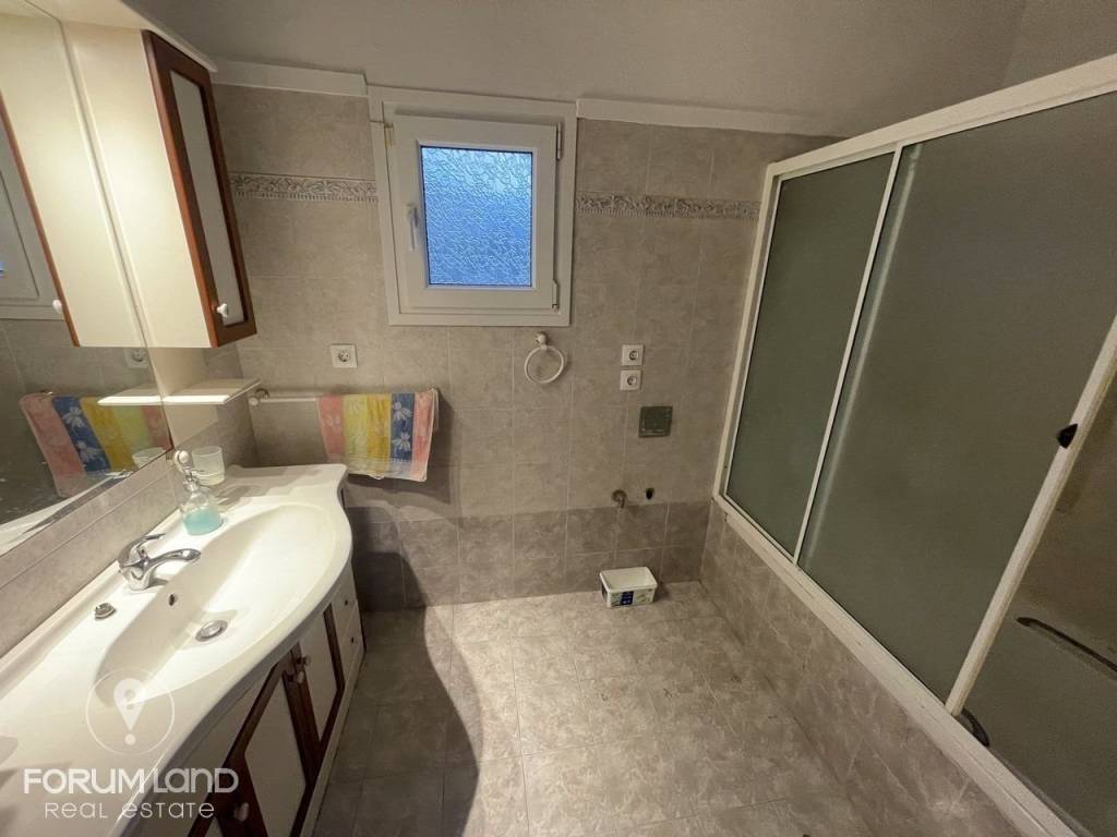 Forumland Real Estate, Μπάνιο