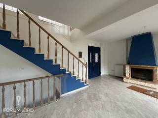 Forumland Real Estate, Σαλόνι με τζάκι