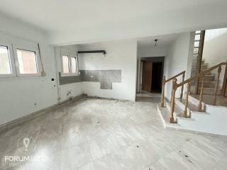 Forumland Real Estate, ημιυπόγειος χώρος