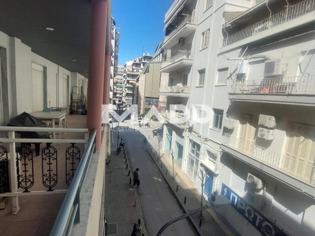 Θέα από μπαλκόνι