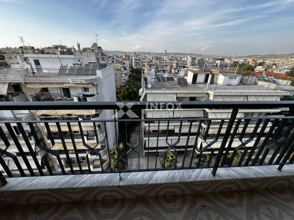 Θέα από μπαλκόνι