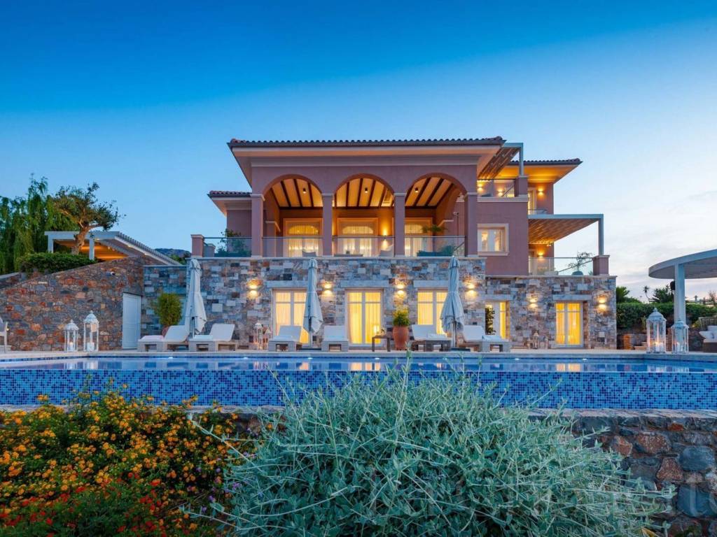 Εσωτερικοι χώροι