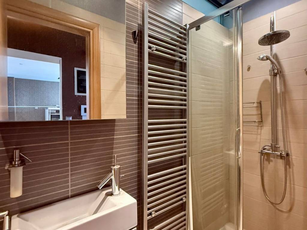 centre_residential_apartment_for_rent