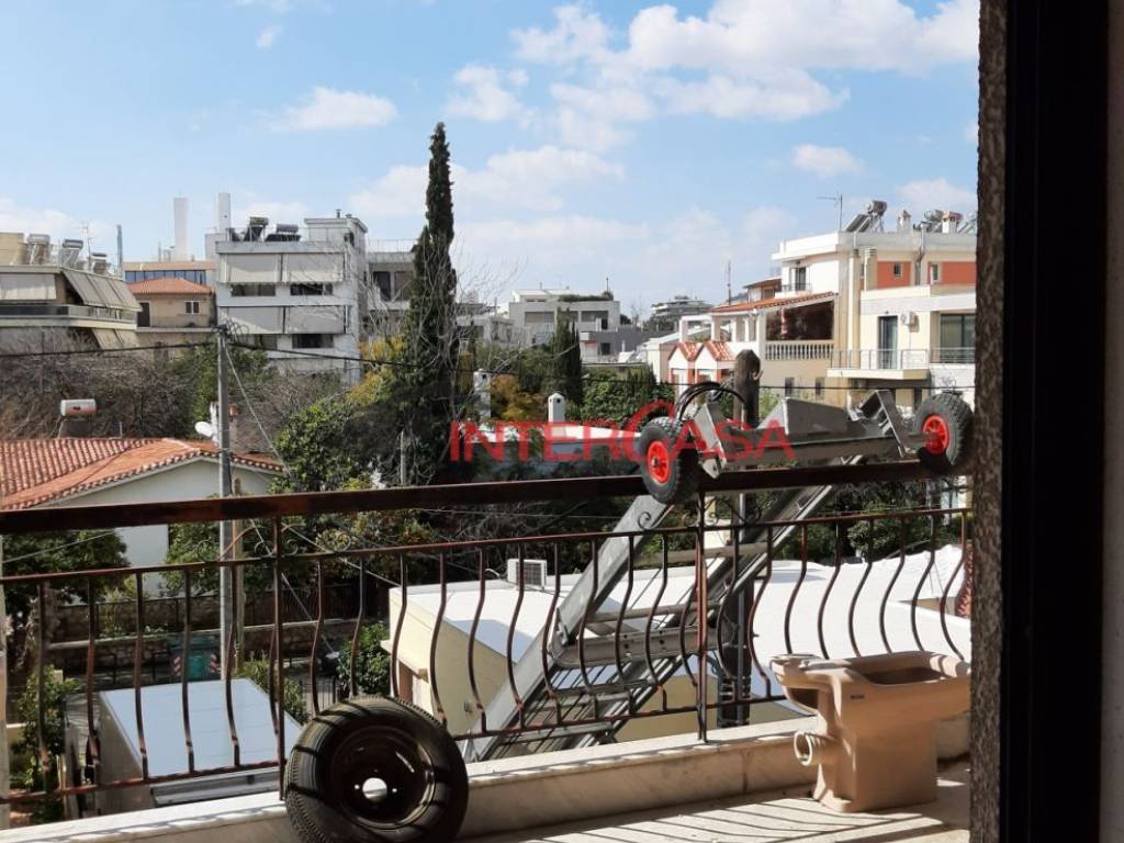 Θέα από μπαλκόνι