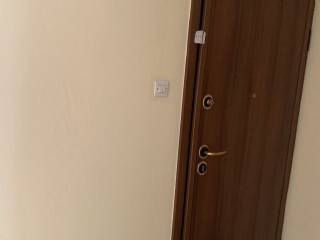 Εισοδος θωρακισμένη πόρτα