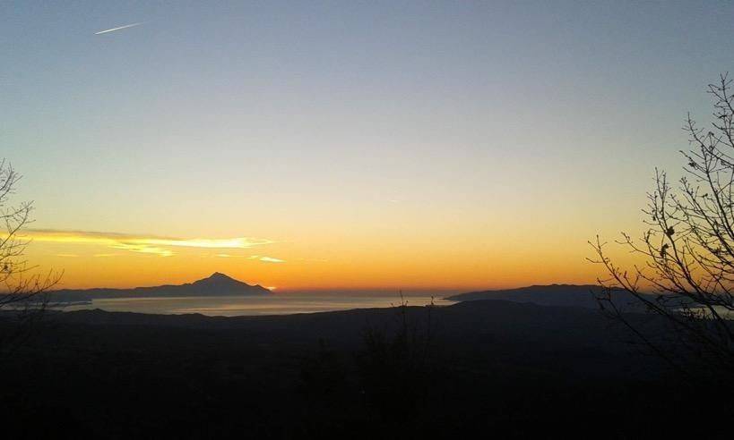 ANYPLACE MESITIKES YPERESIES