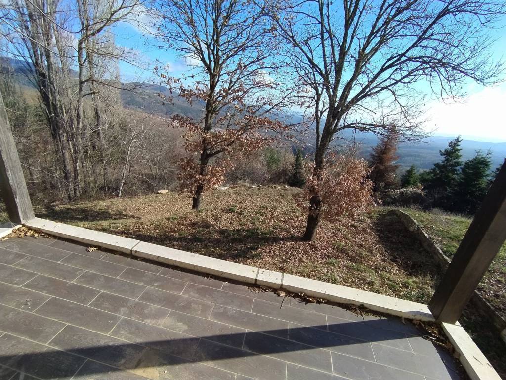 ANYPLACE MESITIKES YPERESIES