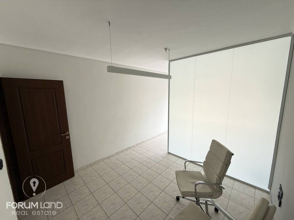 Forumland Real Estate, Esoterike opse