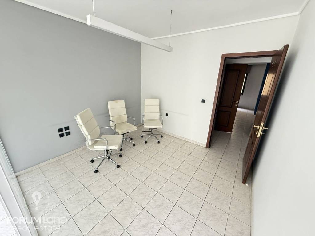 Forumland Real Estate, Esoterike opse