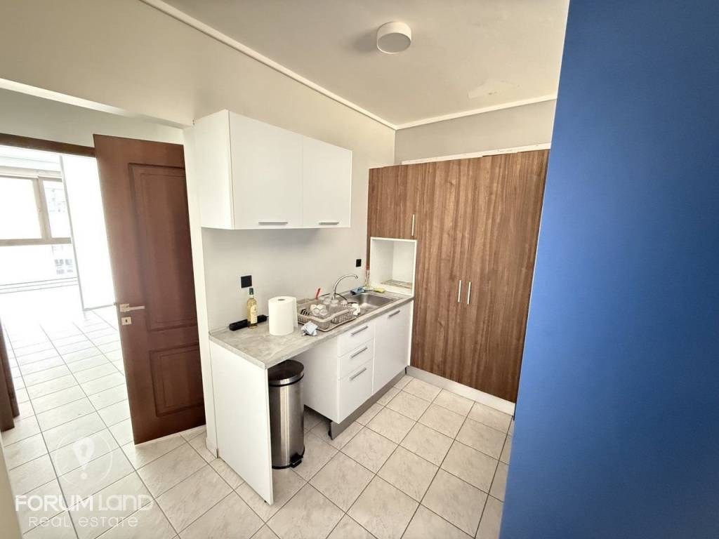 Forumland Real Estate, Esoterike opse